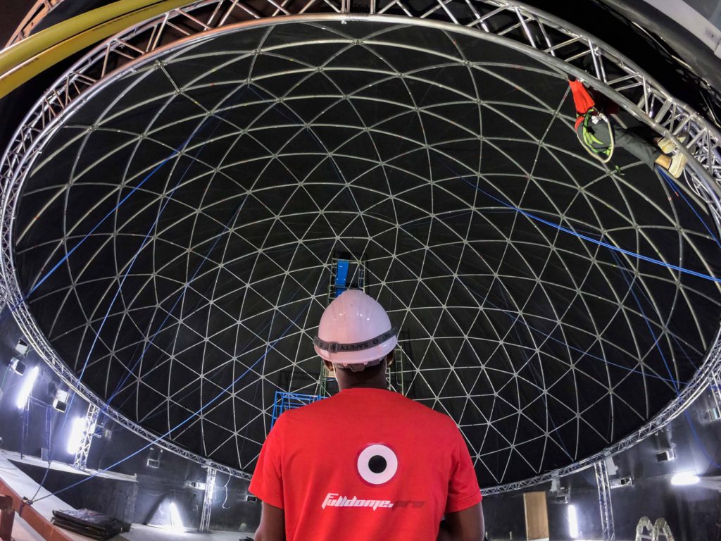The experienced Fulldome.pro installation teams work efficiently