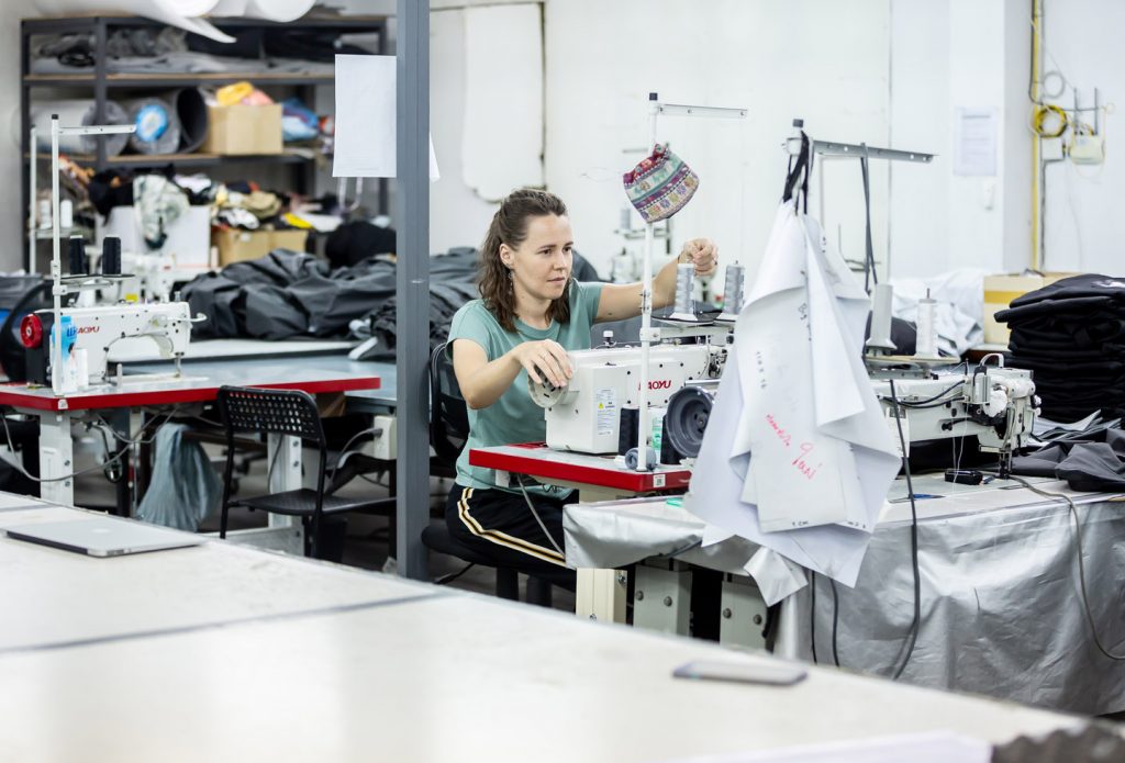 Fulldome.pro has its own dome manufacturing facilities. Our portable ...